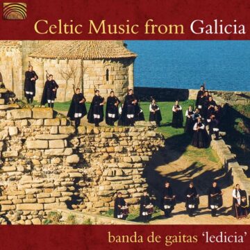 Banda de Gaitas Ledicia - Celtic Music from Galicia